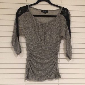 💜10$ item, 2 for $15 offer grey dressy shirt